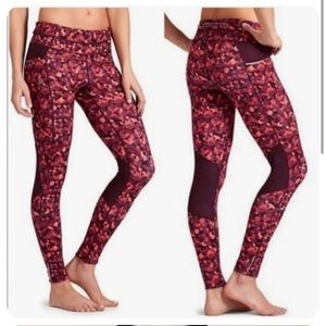 Athleta Triangular Be Free Leggings